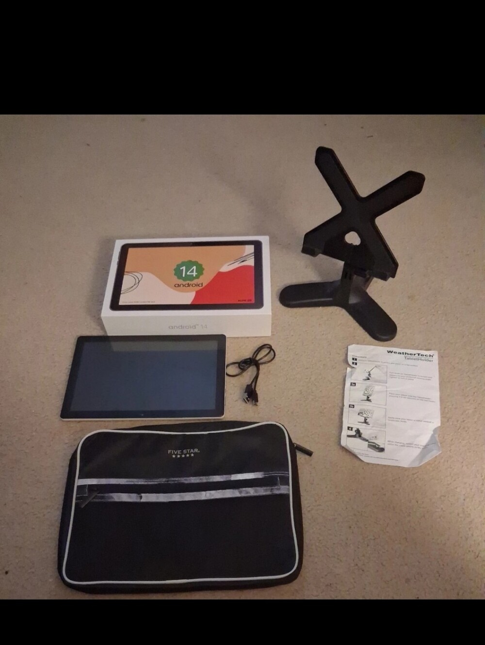Tablet Bundle Aumi Os Touch 10.1'' WIFI android Tablet, Holder + Case